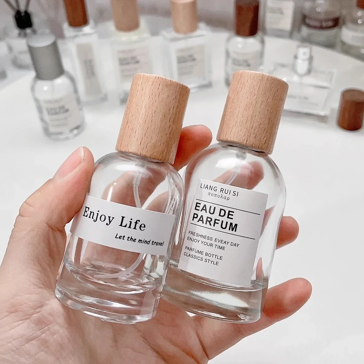Scent Eliminator Spray - 30/50ML Glas-Parfümflasche Sprühflasche mit Holzkappe Feiner